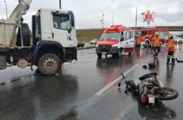 Motociclista fica ferido após bater em caminhão-caçamba na EPTG