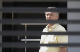 Bolsonaro pede ao STF liberação de visitas de Flávio antes do fim de suspensão