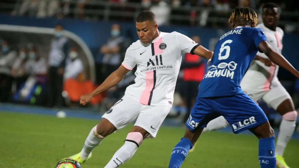 Strasbourg x PSG: onde assistir, horário e situação dos times na Ligue 1