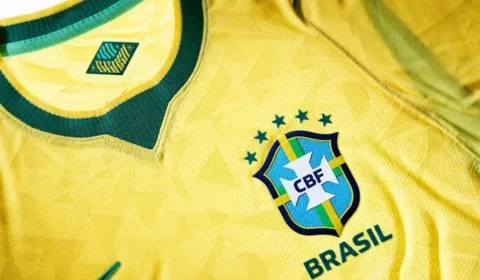 Mercado obriga funcionários a trocar uniforme vermelho por camisa da Seleção em MG