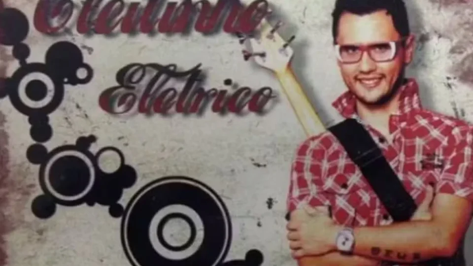 Cleitinho é dono de hits como ‘Ratchatcha’ e ‘Pentelho’; conheça a trajetória musical do político