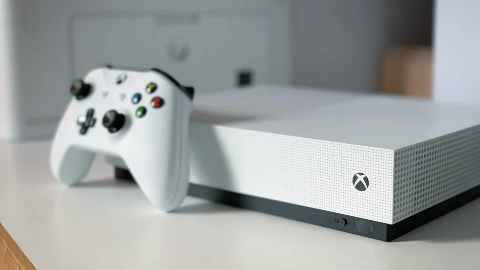 Novo Xbox pode custar mais de R$ 9 mil e transformar videogame em artigo de luxo