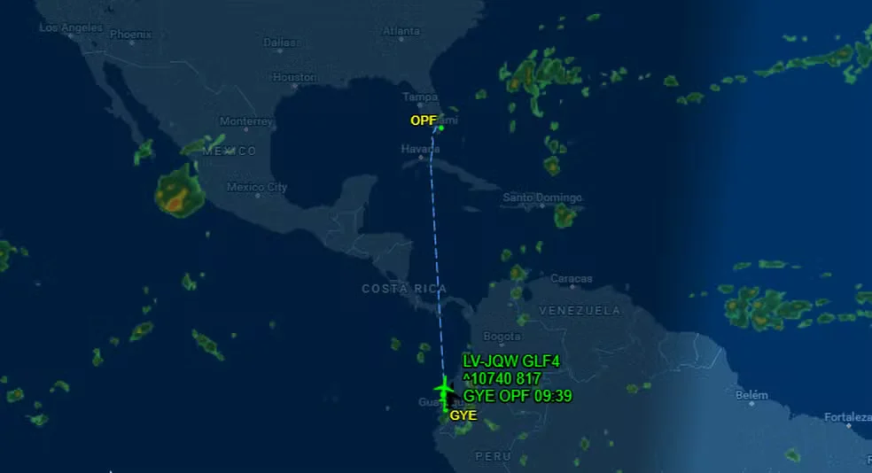 Voo que transportava Flávio Bolsonaro e familiares rumo a Miami foi o mais acompanhado do mundo no Flightradar24 na manhã desta quarta-feira. Foto: Reprodução/Flightaware