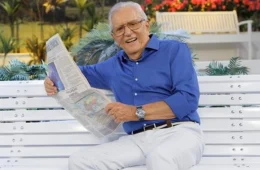 Carlos Alberto de Nóbrega é internado aos 90 anos com suspeita de infecção viral