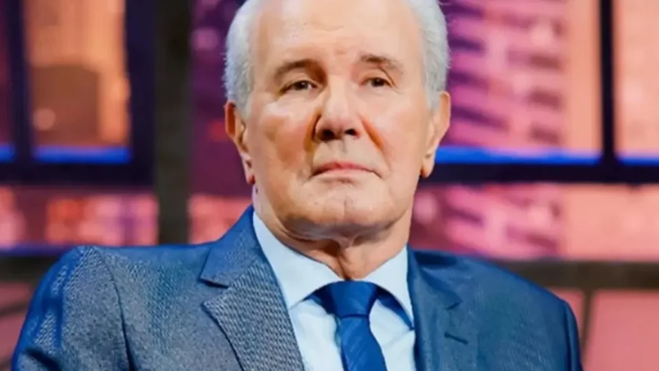 Celso Freitas deixa o SBT e se aposenta após 56 anos na televisão