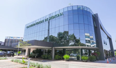 “OAB da Medicina”: comissão aprova novas regras para avaliar estudantes e médicos