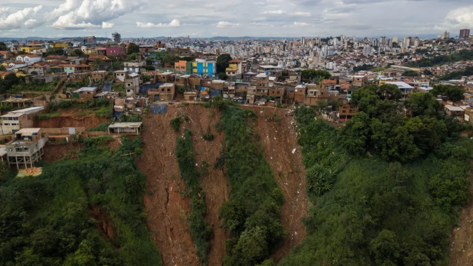 BH tem R$ 19,8 mi em obras contra deslizamentos paradas em 14 pontos