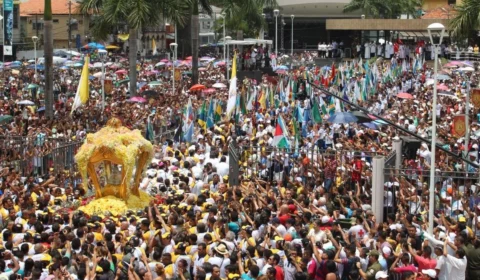 Acompanhe ao vivo uma das maiores manifestações de fé do mundo