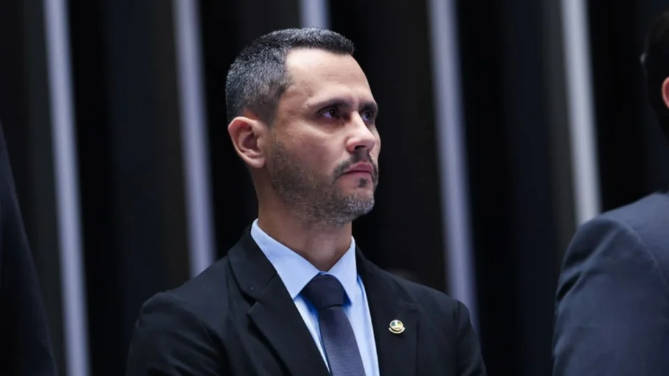 Cleitinho se explica após críticas por vídeo com Alcolumbre: “Não apoiei”