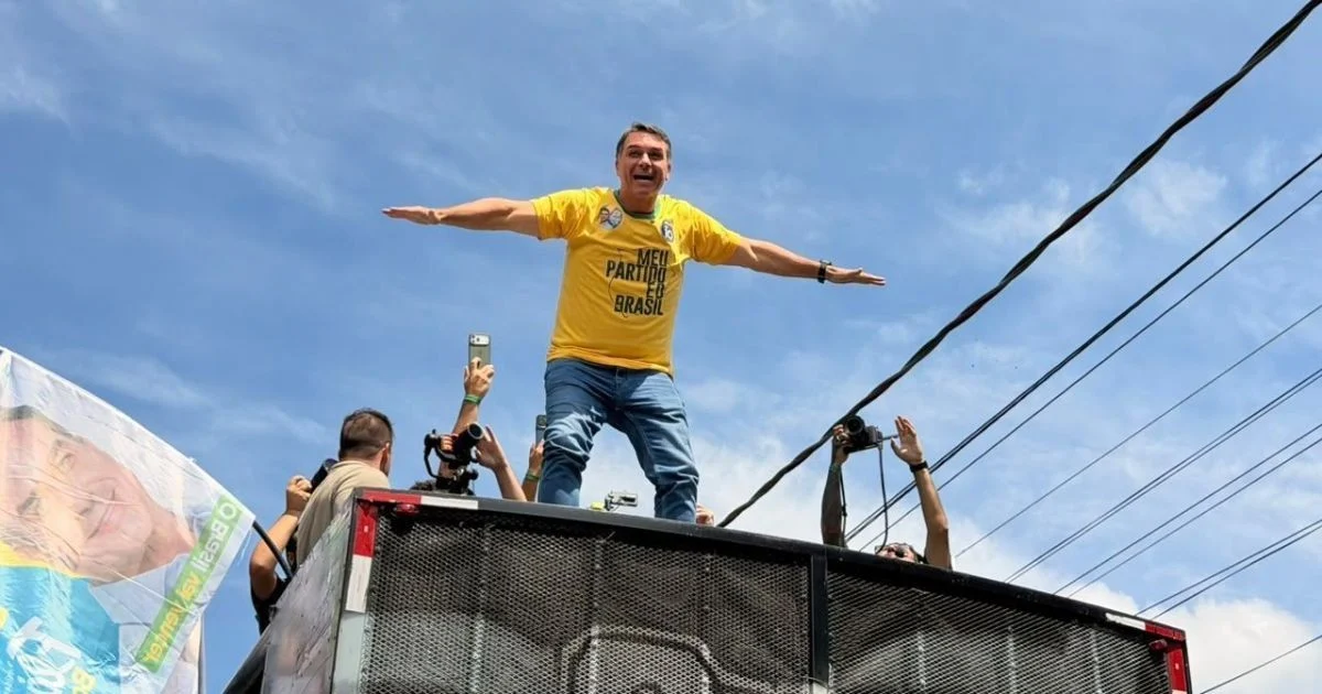 Até a nova votação, os dois candidatos poderão apresentar suas propostas e buscar apoio dos eleitores que não definiram sua escolha no primeiro turno.