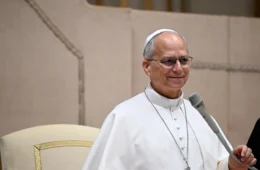 Papa Leão XIV é internado em Roma para cirurgia de retirada de nódulo no pulmão