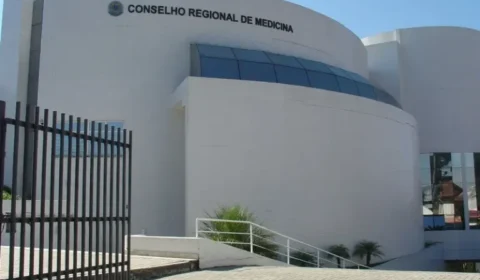 CRM-DF suspende exercício de pediatra condenada pela morte do filho