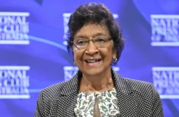 Quem é Navi Pillay, jurista sul-africana vencedora do Prêmio Nobel da Paz