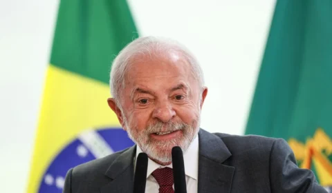 Lula ignora conselho da própria campanha ao não ir em debate da Globo