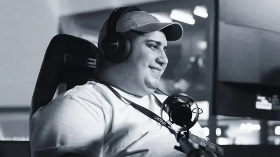 Quem era Dedeco, youtuber que morreu aos 33 anos após casar e anunciar que seria pai
