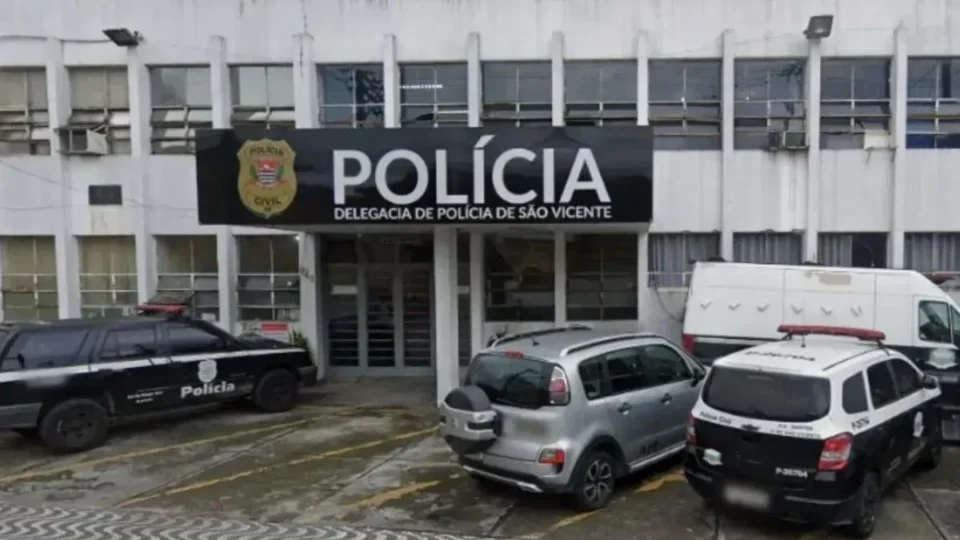 Professor é afastado após ser acusado de abuso sexual contra aluna em São Vicente