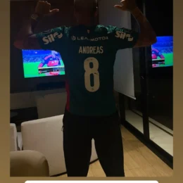 Deyverson provoca Flamengo com camisa de Andreas Pereira e exalta Estudiantes