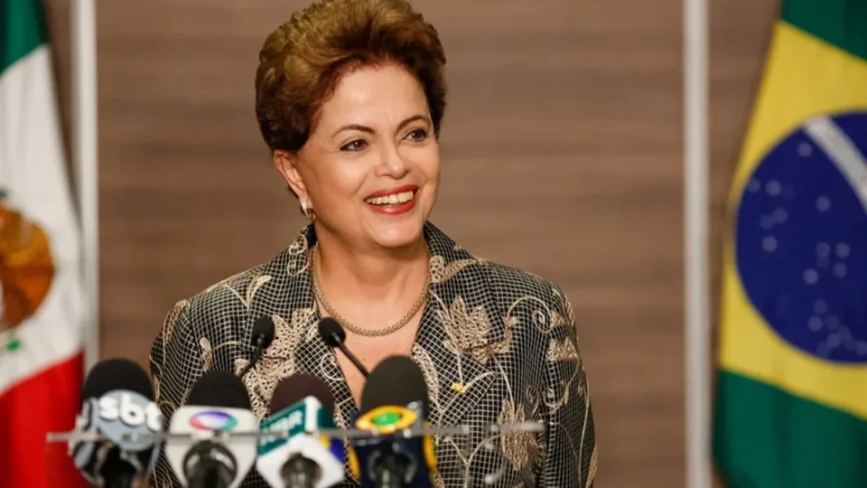 Dilma terá indenização mensal de R$ 17,5 mil por perseguição na ditadura militar