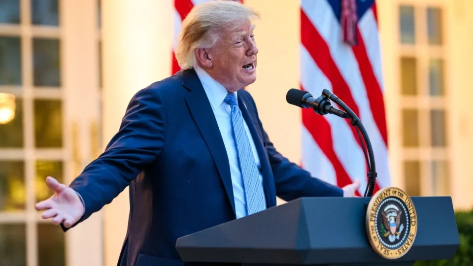 Aprovação de Trump cai para 31%, menor nível de seu mandato