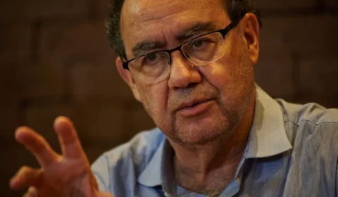 Augusto Cury anuncia saída da política e não declara apoio a Lula ou Flávio no 2º turno