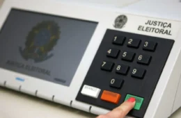 Propaganda eleitoral nas ruas termina às 22h deste sábado