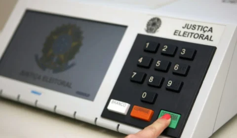 Propaganda eleitoral nas ruas termina às 22h deste sábado