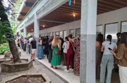 Filas de até 4 horas marcam votação em Minas Gerais neste domingo (4)