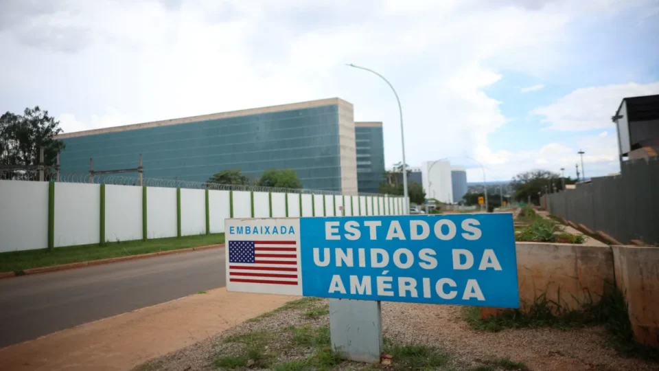 Embaixadas dos EUA e da Austrália fecham no Brasil após ameaça digital de ataque terrorista