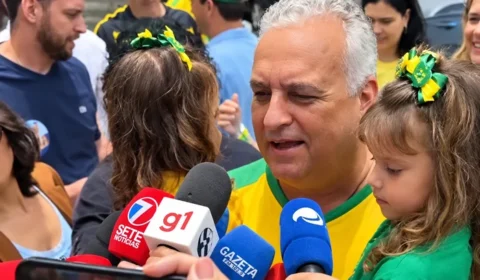 Alfredo Gaspar vota em Maceió e diz ter entregado “destino do Brasil a Deus”