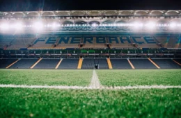 Fenerbahçe x Slavia Praga: escalações, horário e onde assistir à Champions League