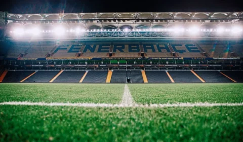 Fenerbahçe x Slavia Praga: escalações, horário e onde assistir à Champions League