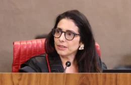 Estela Aranha, ministra do TSE que decidiu sobre púlpito de Lula, declarou voto no petista em 2022