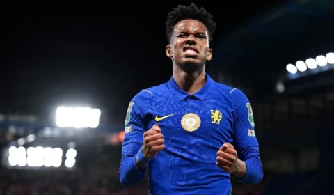 Chelsea goleia Bournemouth por 5 a 1 no Campeonato Inglês