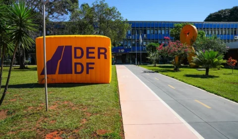 DER-DF suspende CNHs de 100 motoristas por infrações graves; confira a lista