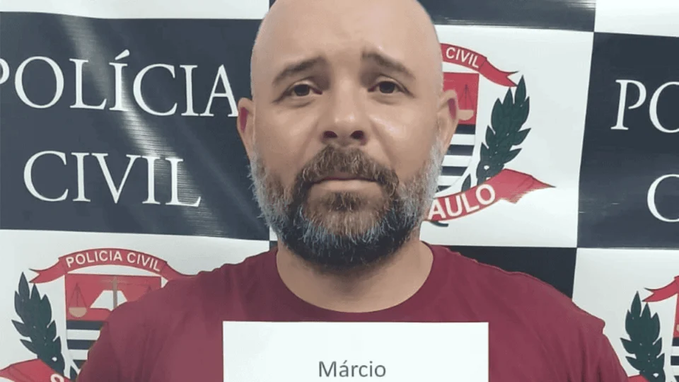 Dono de clínica clandestina é preso após idoso ser achado enterrado