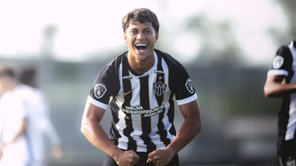 Filho de Hulk, Ian Ângelo assina contrato com o Galo
