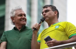 Flávio vai a Goiânia nesta terça para buscar apoio de Caiado no 2º turno