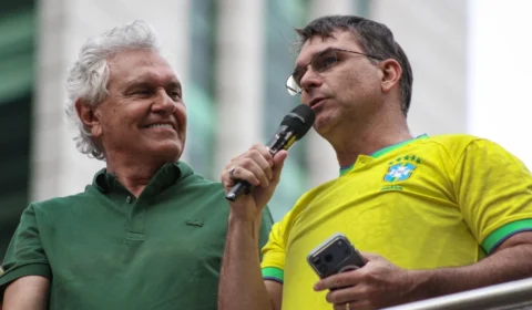 Flávio vai a Goiânia nesta terça para buscar apoio de Caiado no 2º turno
