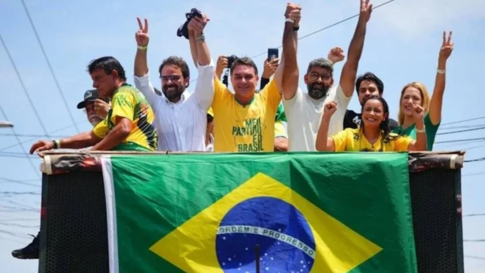 Na reta final da eleição, Flávio vai ao Norte e promete flexibilizar regras ambientais