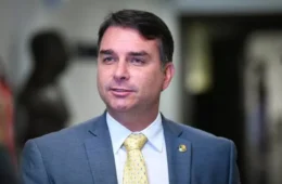 Rejeição a Flávio Bolsonaro sobe para 46% e supera a de Lula, aponta Datafolha