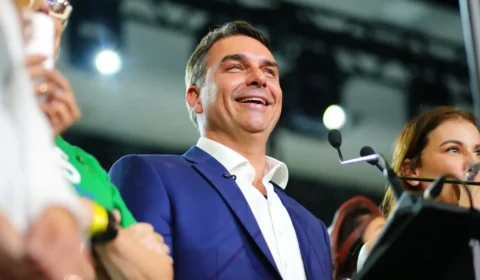 Lucidez ou insensatez? O jogo por trás das decisões de Nunes e Mendonça sobre Flávio Bolsonaro