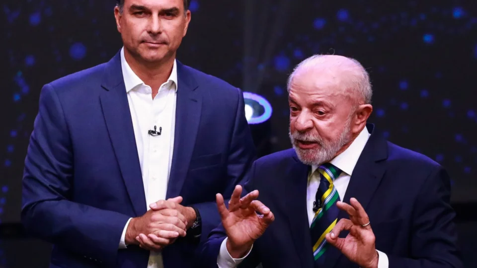 Debate entre Lula e Flávio vira meme e internet não perdoa; veja os melhores momentos