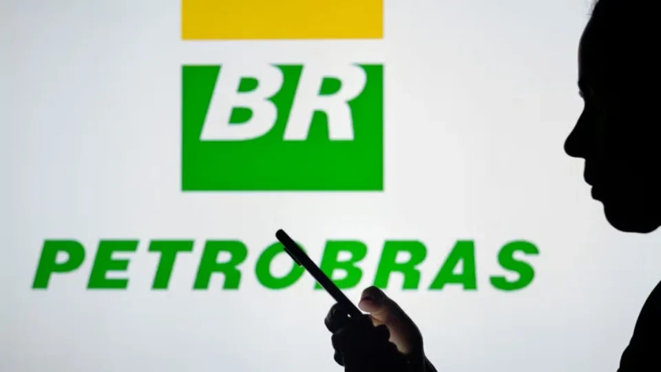 Petrobras (PETR4) entra no radar de investidores em meio à turbulência na Bolsa