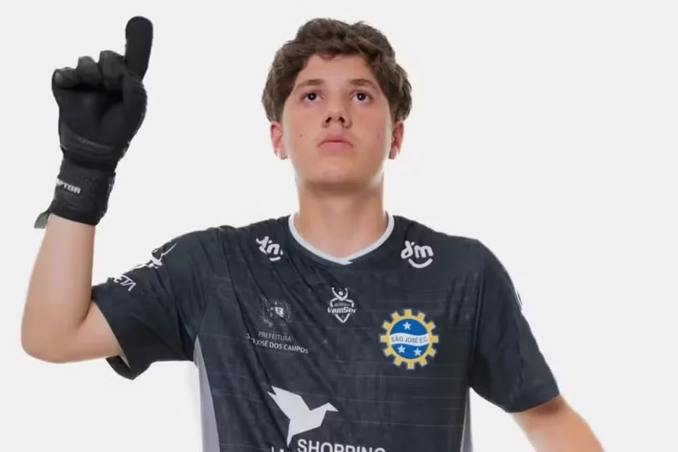 Após a realização do protocolo médico para confirmação de morte encefálica, o óbito foi constatado por volta das 19h30. Os pais do atleta autorizaram a doação de seus órgãos.
