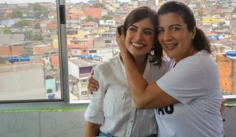 Mãe de Tabata Amaral é internada em estado grave após acidente durante agenda de campanha