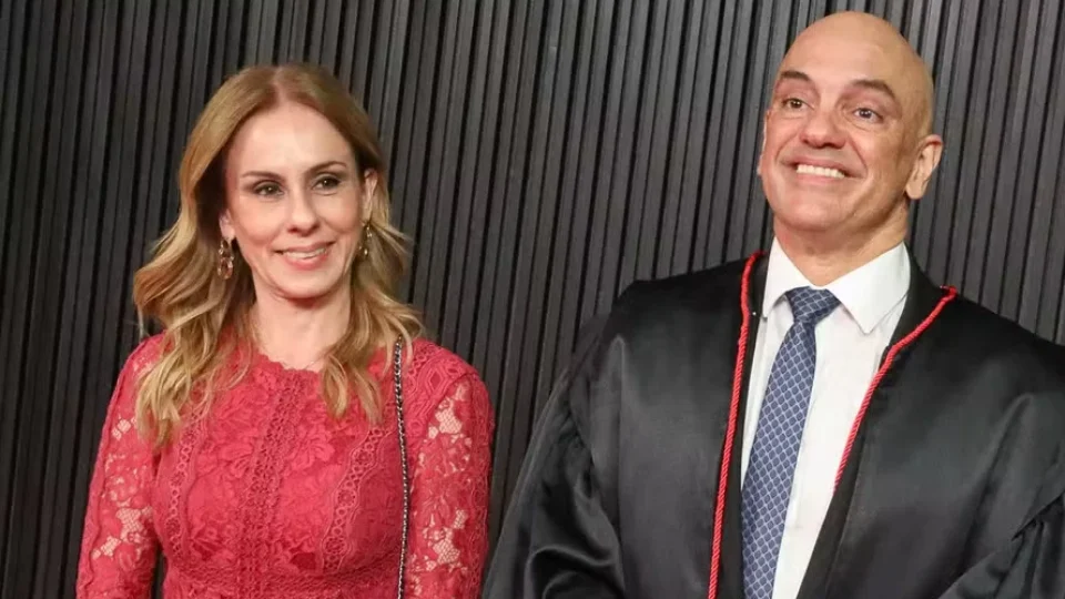 Viviane Barci cancelou voos ligados a Vorcaro horas após prisão do banqueiro