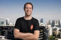 Preso por agredir a esposa, Ivo Kos é solto e diz ter sido vítima de injustiça