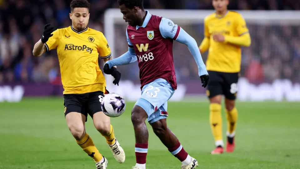 Burnley x Wolverhampton: onde assistir ao vivo, horário e prováveis escalações