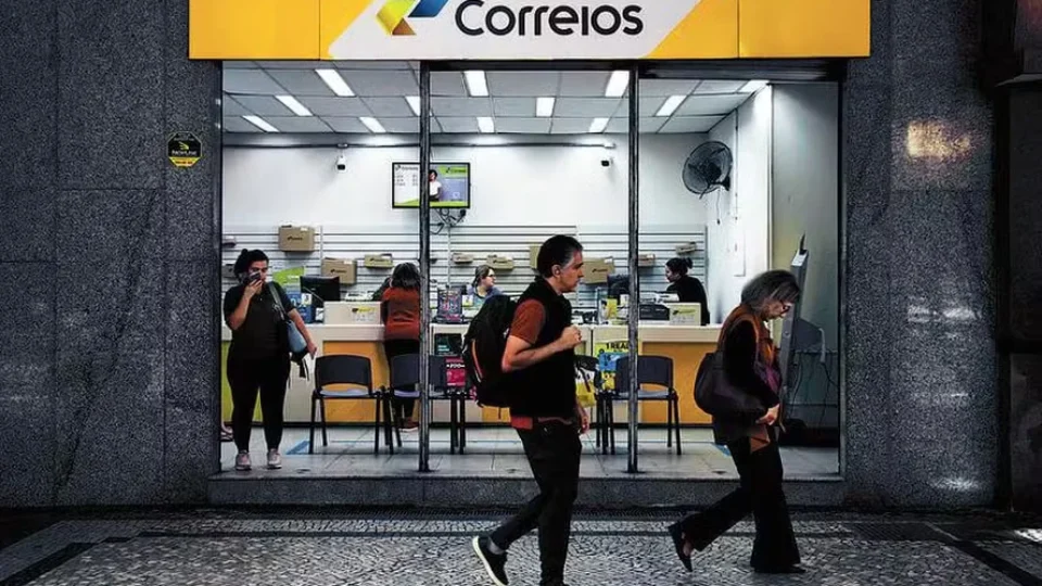 Correios contratam escritório por R$ 7 milhões e avaliam mudança de modelo estatal; entenda