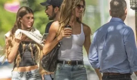 Gisele Bündchen e filha Vivian encantam com looks iguais em NYC